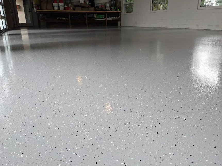 Sparse Flake Epoxy Garage